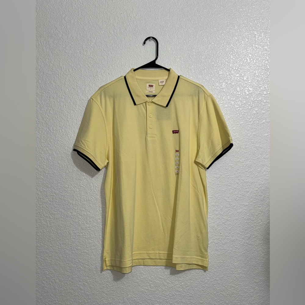 Levi's Men's Polo Shirt in Soft Yellow